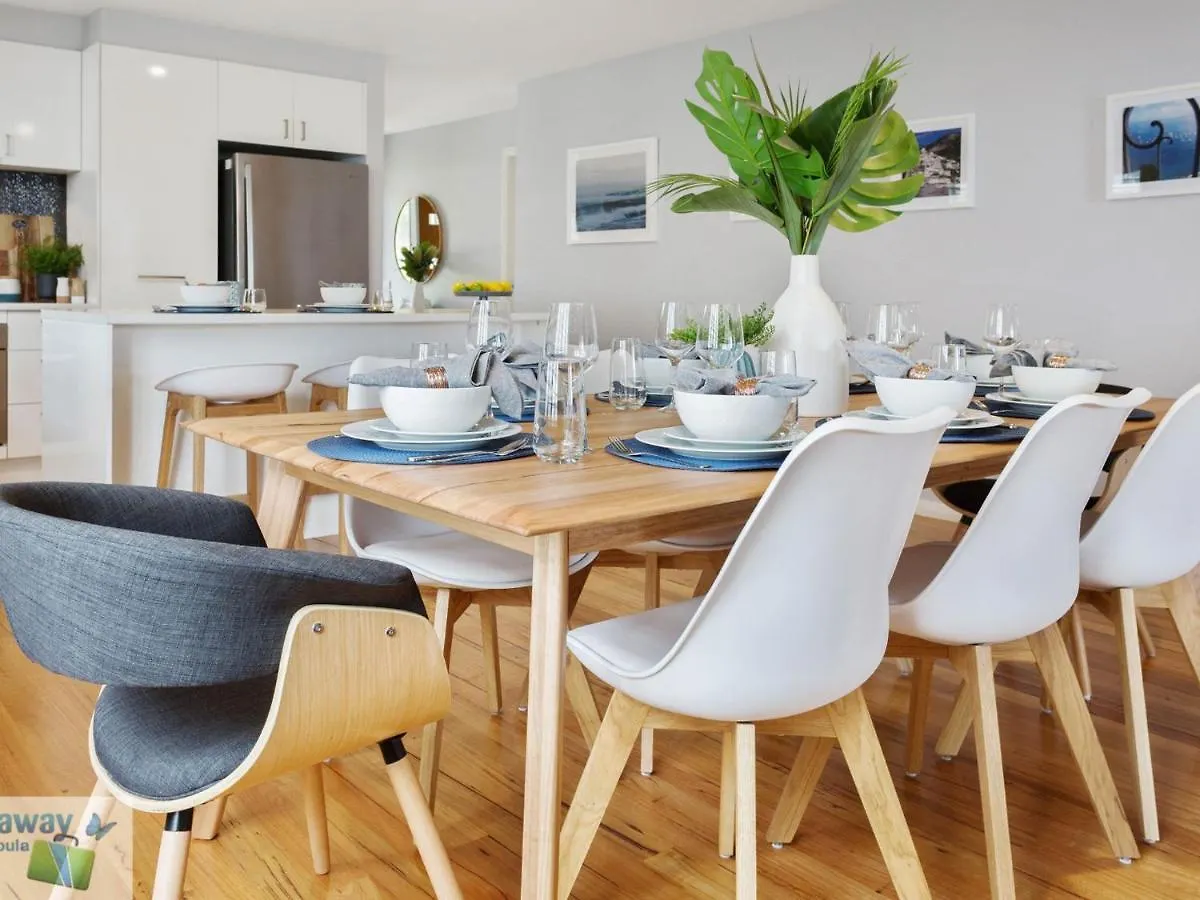 Sapphire Shores At Pambula Beach Holiday home
