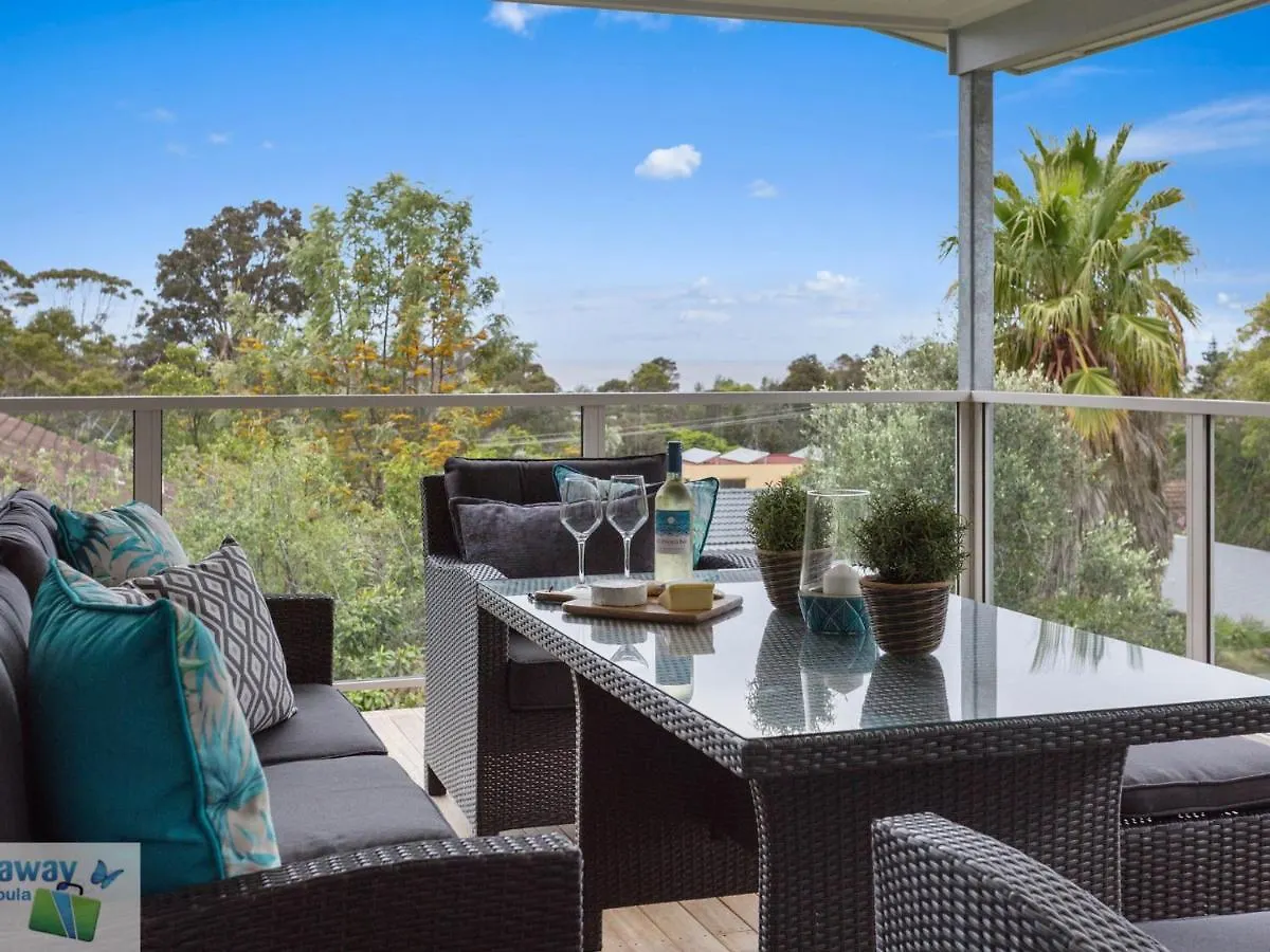 Holiday home Sapphire Shores At Pambula Beach Australia